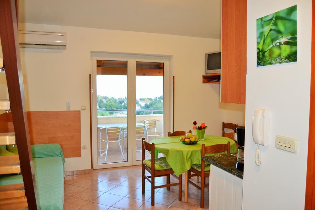 Apartments Tanja Premantura Chambre photo